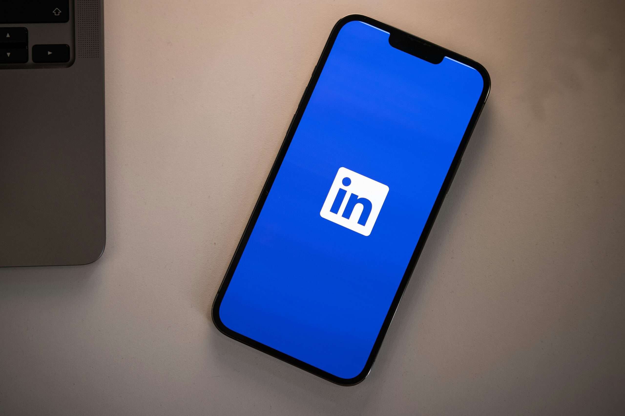 Anuncios en Google Ads o Linkedin Ads